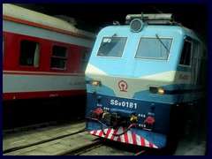 The train to Guangzhou at Shenzhen Main Station.